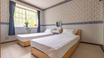 8 Schlafzimmer, Schreibtisch, Bügeleisen/Bügelbrett, kostenloses WLAN