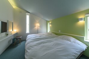 3 bedrooms, desk, iron/ironing board, free WiFi