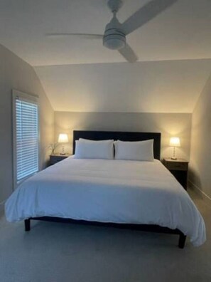 4 bedrooms, desk, iron/ironing board, travel crib