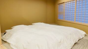 1 多间卧室、办公桌、免费 WiFi、床单