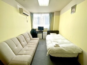 1 bedroom, desk, free WiFi, bed sheets - Stay without meals Single / Tsu Mie (Tsu)