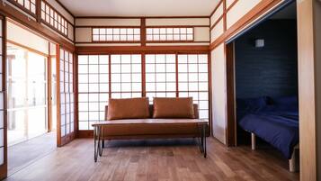 2 bedrooms, desk, free WiFi, bed sheets