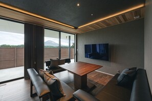 Living area - Fuji no Sato Alivio Building B / Minamitsurugun Yamanashi (Minamitsurugun)