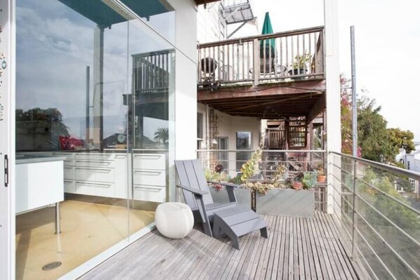 Property grounds - Modern Architectural Gem - 4 Bdrm (San Francisco)