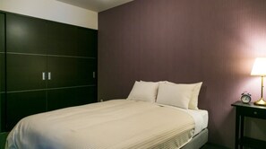 1 bedroom, desk, iron/ironing board, free WiFi - Deluxe 2 bedrooms About 5 minutes on foot from  / Kyoto Kyōto (Kyoto)