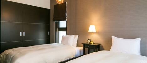 1 室のベッドルーム、デスク、アイロン / アイロン台、WiFi (無料)