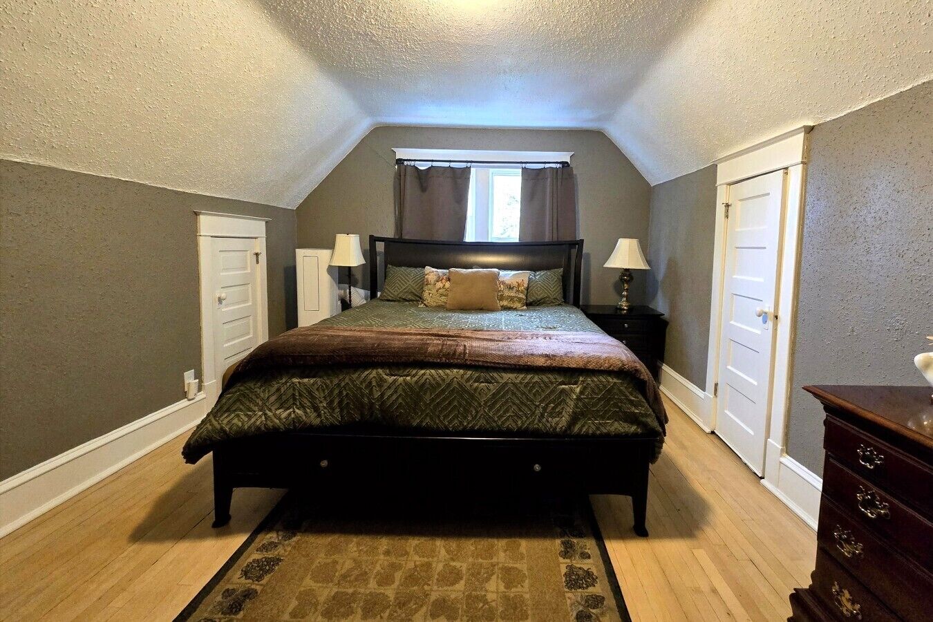 3 habitaciones, wifi y ropa de cama 