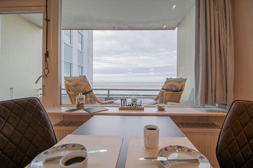 Schöne Ferienwohnung für 2 Personen mit Balkon und Direktem Meerblick