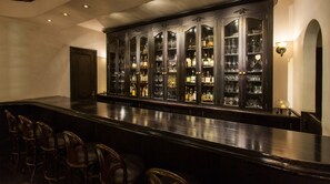 Bar (in der Unterkunft)