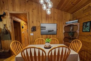 Dining - MOOSE CABIN | 5-Star Maine Experience | Hot Tub (Denmark)