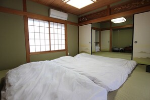 5 chambres, bureau, Wi-Fi gratuit, draps fournis