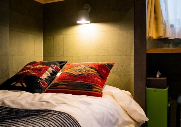 1 bedroom, desk, free WiFi, bed sheets