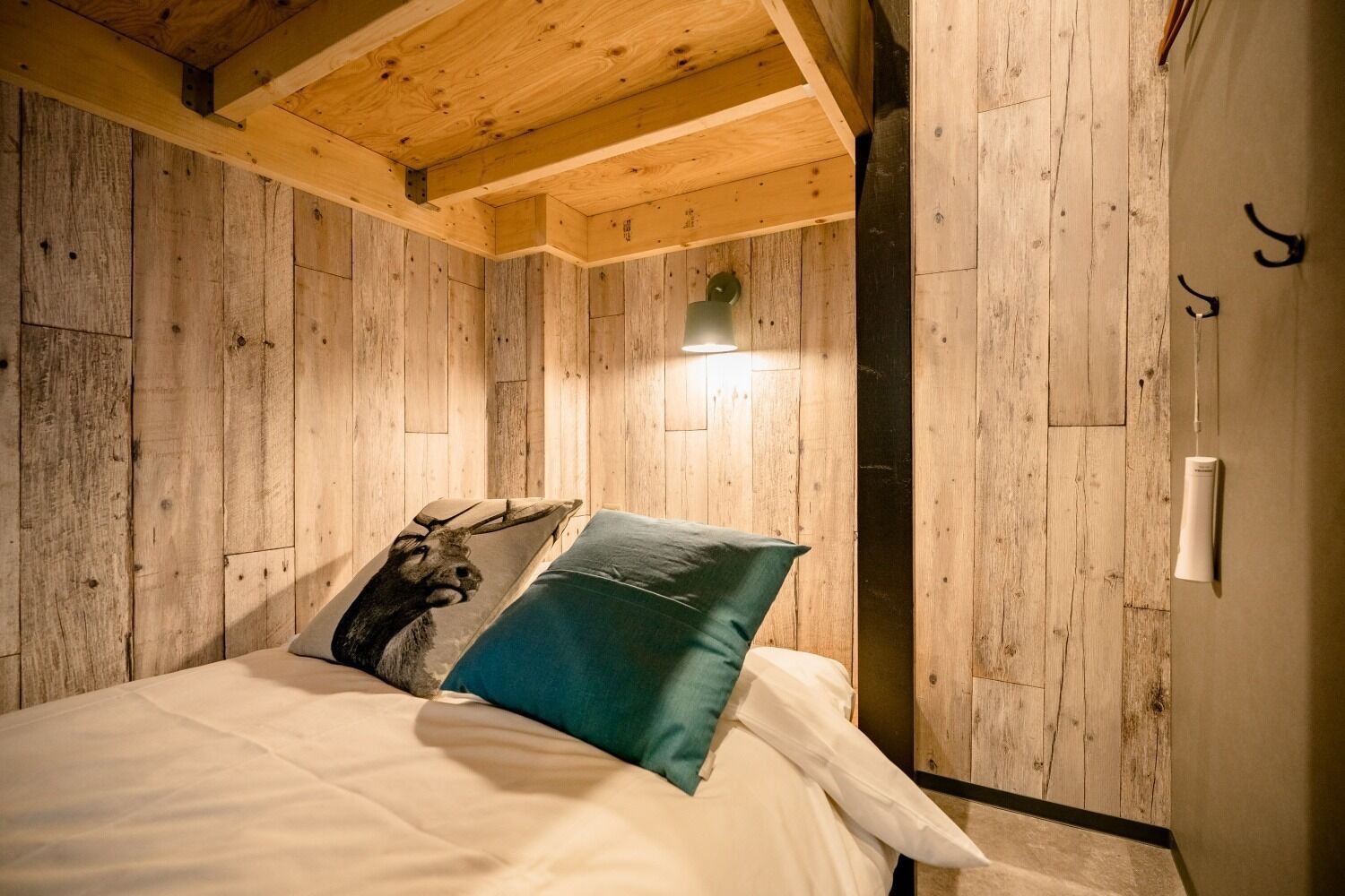 1 dormitorio, escritorio, wifi gratis y ropa de cama