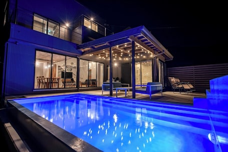 Pool. Rental villa with pool and sauna / Minamiboso Chiba