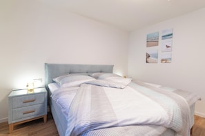 2 bedrooms, iron/ironing board, travel crib, free WiFi