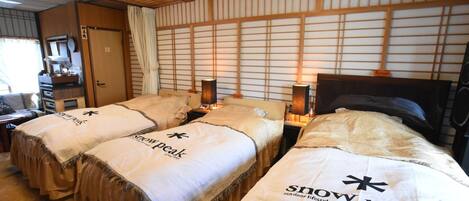 1 quarto, escrivaninha, ferros/tábuas de passar roupa, Wi-Fi de cortesia