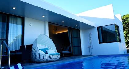 Ocean view luxury villa 2LDK with private pool / Kunigamigun Okinawa