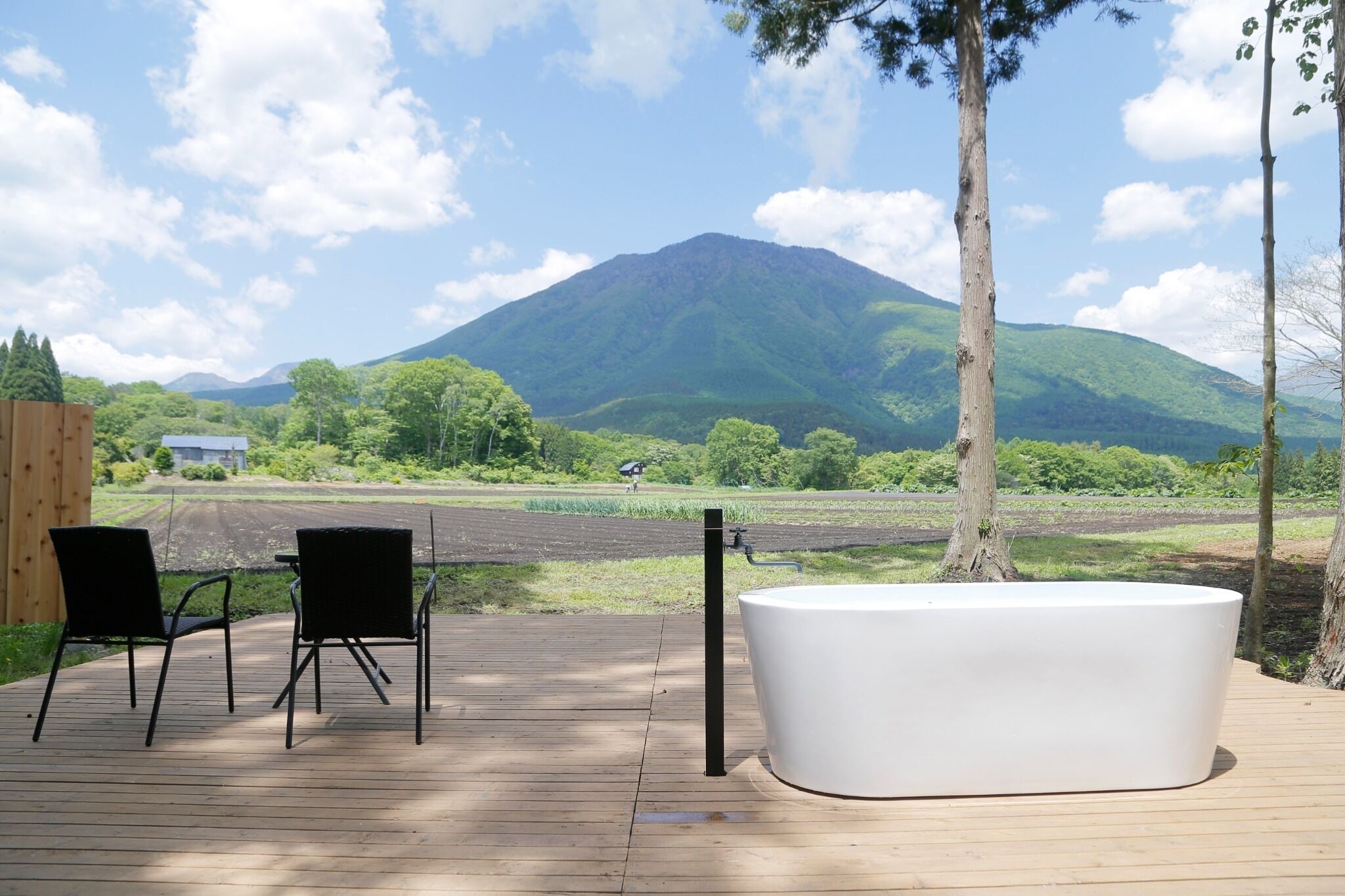 屋外スパ浴槽