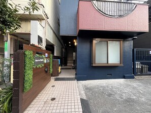 Exterior detail - 21 Excellent access 13 minutes to Ikebukuro 46 minutes to Haneda 52 minutes to Narita WiFi / Itabashi-ku Tokyo (Itabashi-ku)