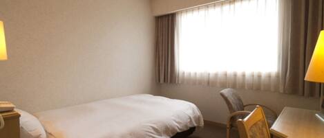 1 slaapkamer, een bureau, een strijkplank/strijkijzer, gratis wifi