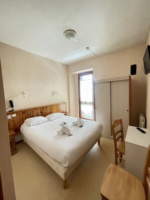 Habitación superior | 1 dormitorio, wifi gratis, ropa de cama