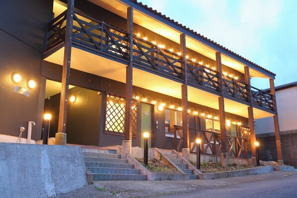 تفاصيل الفندق من الخارج