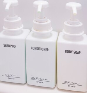 Hårføner og håndklær