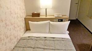 1 bedroom, desk, free WiFi, bed sheets - Smoking allowed Semidouble Room without meals / Kawagoe Saitama (Kawagoe)