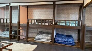 1 bedroom, desk, free WiFi, bed sheets