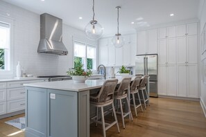 Fridge, microwave, oven, stovetop - 5BR 4.5 BA Beach House close to beach on IOP with Private Pool! (Isle of Palms)