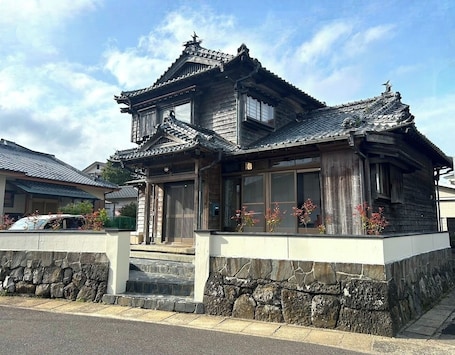 Exterior. Rent an old private house in the center of Goto / Goto Nagasaki