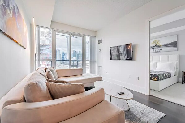 Smart TV - 1King 1Queen 1Twin Beds/CN TowerView/Luxury Suite (Toronto)