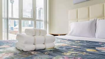 1 habitación, escritorio, tabla de planchar con plancha y wifi gratis