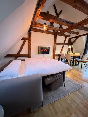 2 多间卧室、WiFi、床单