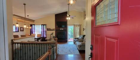 Smart-tv en een open haard