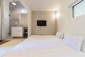 2 sovrum, skrivbord, gratis wi-fi och sängkläder