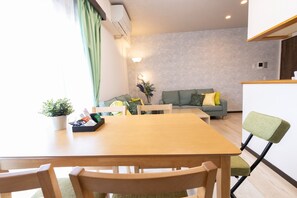 Dining - 5 minutes to Universal Studios Japan  1 minute walk from the nearest station  Direct access to Kan - CRResidence Nishikujyo701 / Osaka Ōsaka (Osaka)