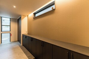 Interior - Open Sale Flower Base Fuji  Luxurious rental o / Fukuoka Fukuoka (Fukuoka)