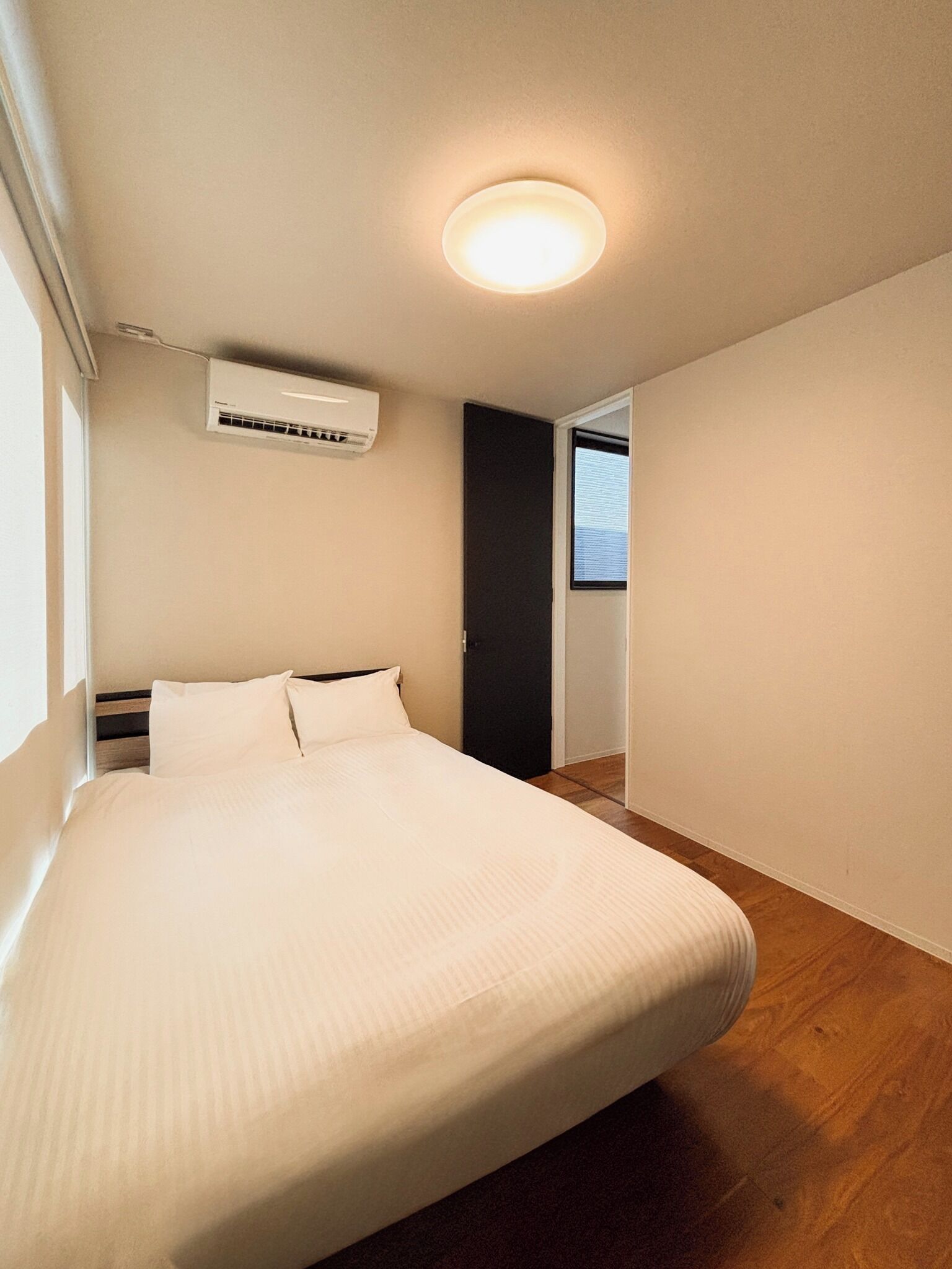 3 chambres, bureau, Wi-Fi gratuit, draps fournis