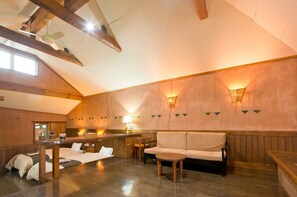1 Schlafzimmer, Schreibtisch, Bügeleisen/Bügelbrett, kostenloses WLAN