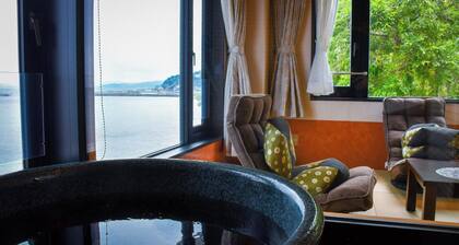 Special Twin Room / Himi Toyama