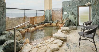 Japanesestyle room 10 tatami mats with bath and toilet 2 meals included Very popular Miyazaki / Nichinan Miyazaki