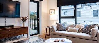Powder Pines Retreat Revelstoke Vacation