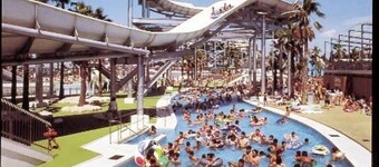 Smoking semidouble roomGreat value for couples / Kuwana Mie