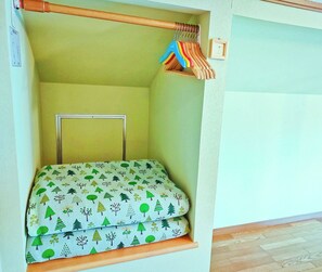 3 chambres, bureau, Wi-Fi gratuit, draps fournis