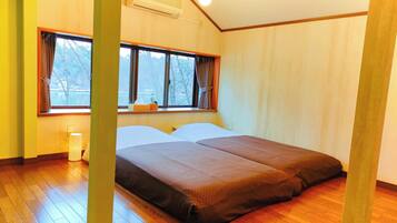 3 多间卧室、办公桌、免费 WiFi、床单