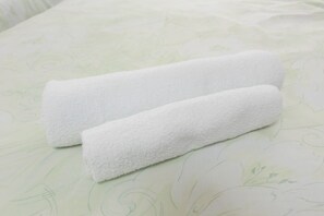 1 slaapkamer, een bureau, gratis wifi, beddengoed