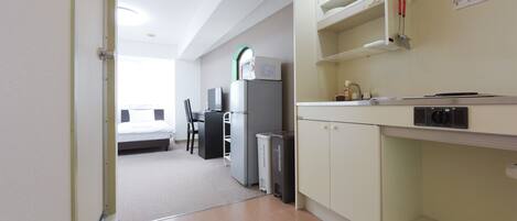 1 bedroom, desk, free WiFi, bed sheets