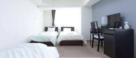 1 bedroom, desk, free WiFi, bed sheets