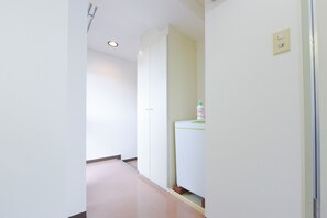 Interior - Hiroki Building 403 Checkin 1 minute walk from J - Hiroki Co Ltd Nishishataku 403 / Ota-ku Tokyo (Ota-ku)